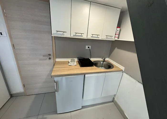 Beerpartment With Parking Apartment *