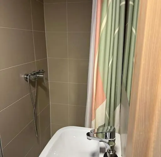 Beerpartment With Parking Apartman